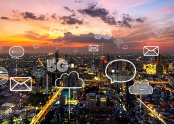 Descubra como a Internet das Coisas já revolucionou sua casa com dispositivos inteligentes. Conheça benefícios, funcionamento e dicas de segurança para aproveitar ao máximo a tecnologia IoT no seu lar.